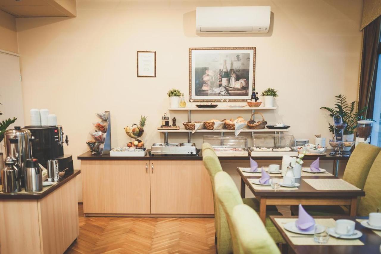 Heviz Lux Apartmanhaz Esterno foto